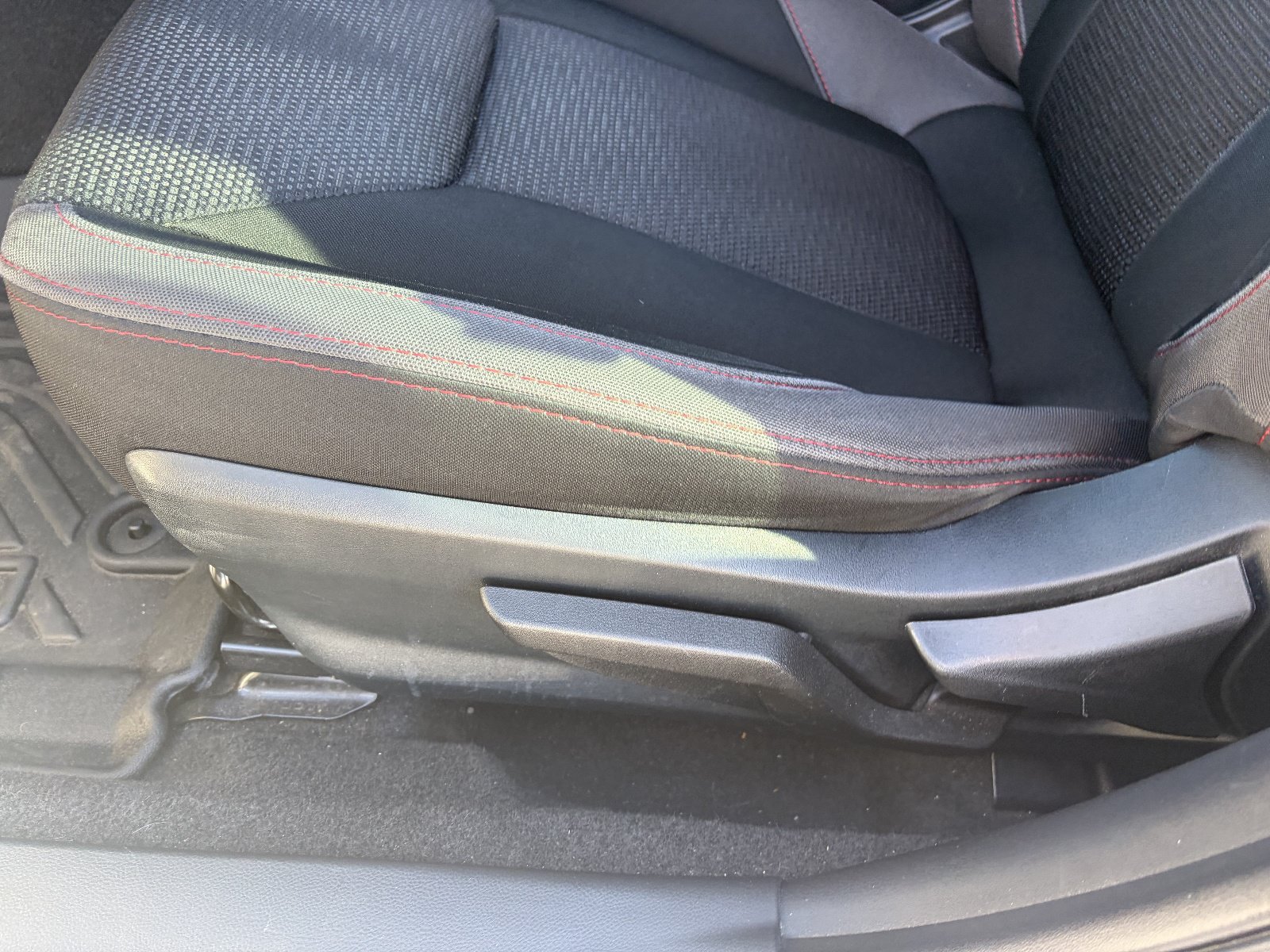 Used 2018 Subaru Impreza 2.0i Sport AWD/4WD image 21