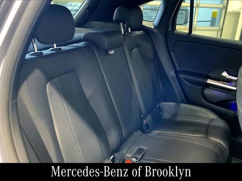 Used 2021 Mercedes-Benz GLA 250 4MATIC image 22