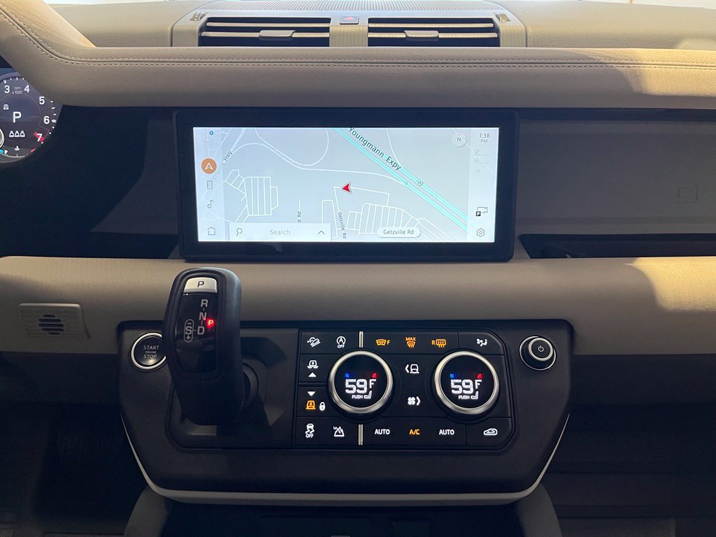 Certified 2020 Land Rover Defender 110 S AWD/4WD image 35