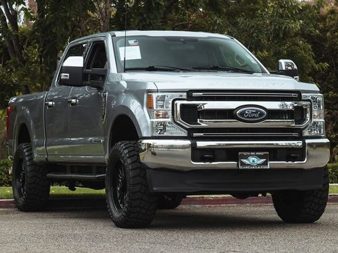 Used 2022 Ford F250 XLT w/ FX4 Off-Road Package image 8