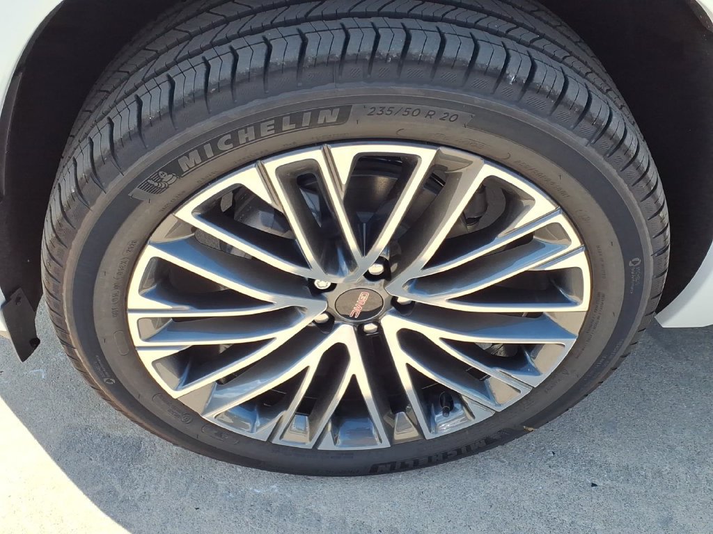 New 2027 GMC Terrain Denali AWD/4WD image 9