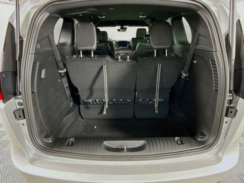 New 2026 Chrysler Pacifica Select image 24