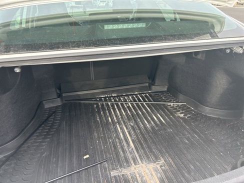 Used 2019 Toyota Camry SE image 12