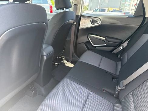 Certified 2025 Kia Soul LX FWD image 11