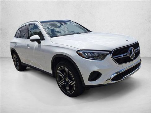 Certified 2026 Mercedes-Benz GLC 300 image 3