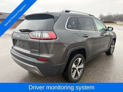 Used 2019 Jeep Cherokee Limited image 7