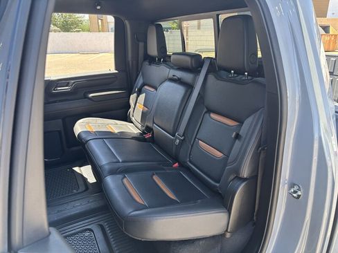 Used 2024 GMC Sierra 2500 AT4 w/ AT4 Preferred Package AWD/4WD image 38