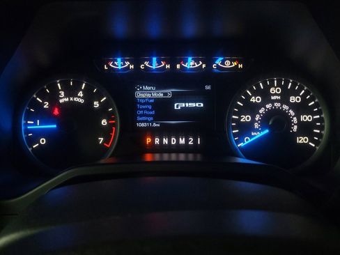 Used 2015 Ford F150 XLT w/ Equipment Group 301A Mid image 23