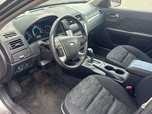 Used 2010 Ford Fusion SE FWD image 9