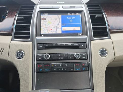 Used 2011 Ford Taurus Limited w/ 303A Rapid Spec Order Code FWD image 17