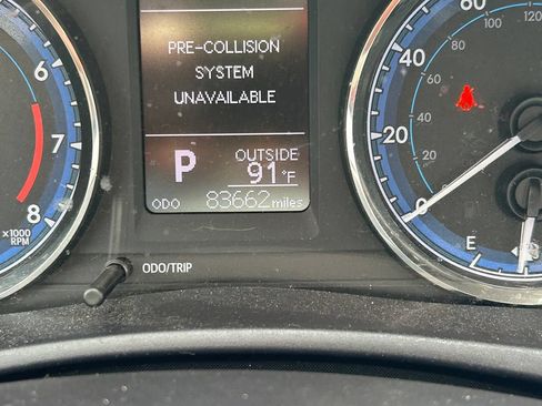 Used 2019 Toyota Corolla LE FWD image 28