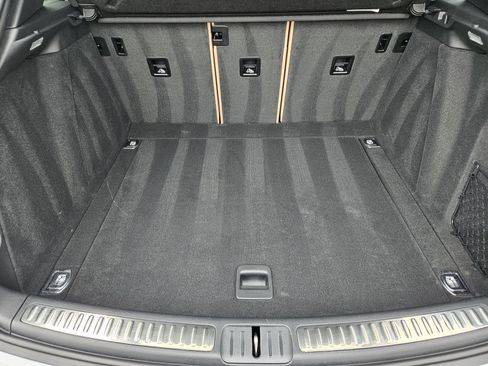 Certified 2025 Porsche Macan image 31