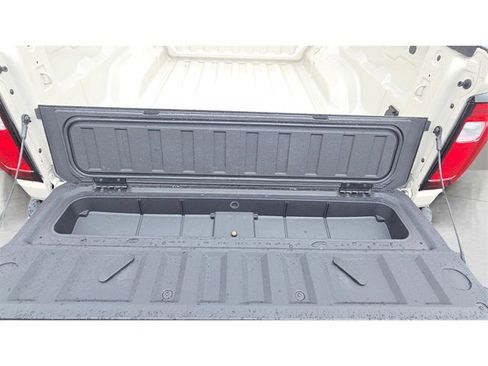 New 2026 GMC Canyon Elevation w/ Convenience Package image 33