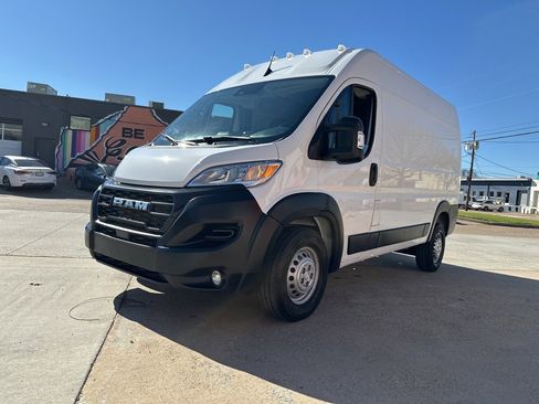 Used 2024 RAM ProMaster 1500 w/ Convenience Group image 21