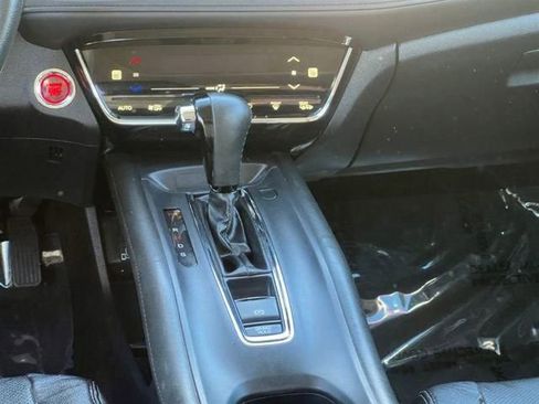 Used 2021 Honda HR-V EX-L image 17