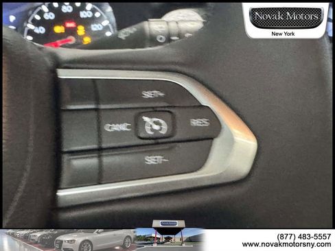 Used 2023 Jeep Compass Latitude w/ Sun and Sound Group AWD/4WD image 18