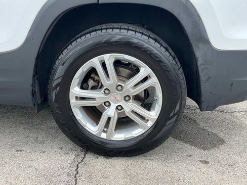 Used 2018 GMC Terrain SLE FWD image 15