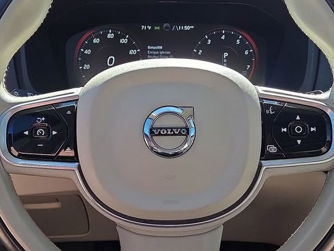 Used 2022 Volvo XC90 T6 Inscription w/ Advanced Package image 31