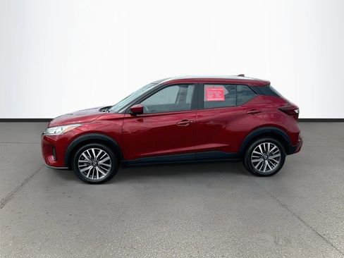 Certified 2024 Nissan Kicks SV FWD image 4