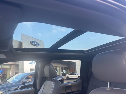 Used 2022 Ford F250 XLT w/ XLT Premium Package image 21