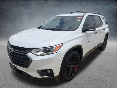 Used 2019 Chevrolet Traverse Premier w/ Redline Edition AWD/4WD image 2