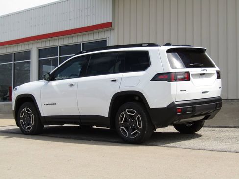 New 2026 Jeep Cherokee Limited AWD/4WD image 10