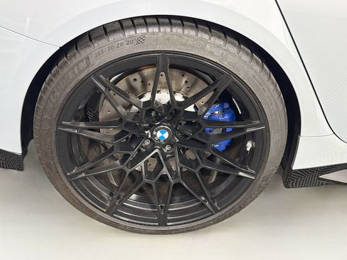 Used 2025 BMW M3 w/ Executive Package RWD image 35
