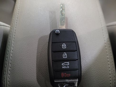 Used 2018 Kia Optima LX FWD image 32