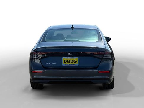 New 2025 Honda Accord SE image 4