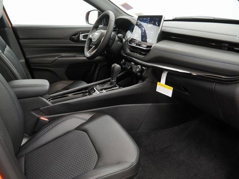 New 2026 Jeep Compass Latitude image 34