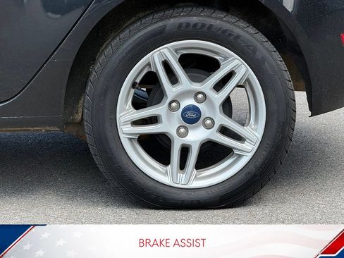 Used 2019 Ford Fiesta SE FWD image 8