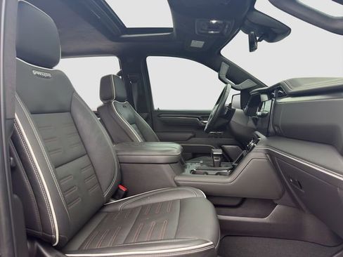 Used 2024 GMC Sierra 1500 AT4X AWD/4WD image 17