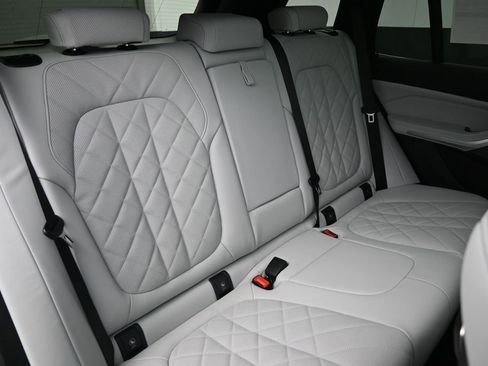 New 2026 BMW X5 sDrive40i w/ Premium Package RWD image 31