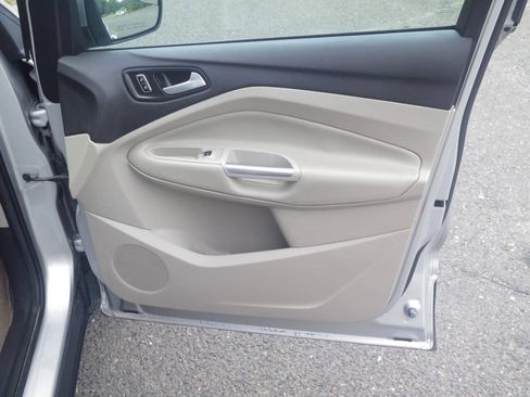 Used 2016 Ford Escape SE FWD image 32