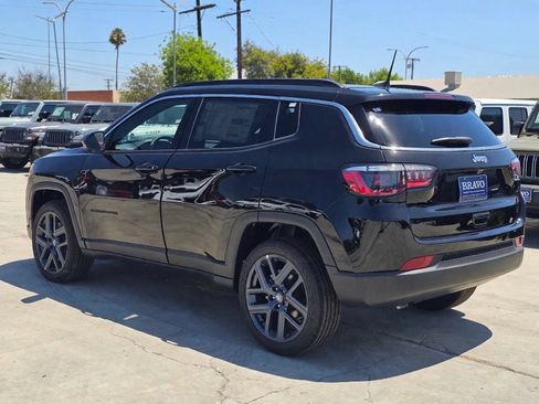 New 2026 Jeep Compass Latitude AWD/4WD image 6