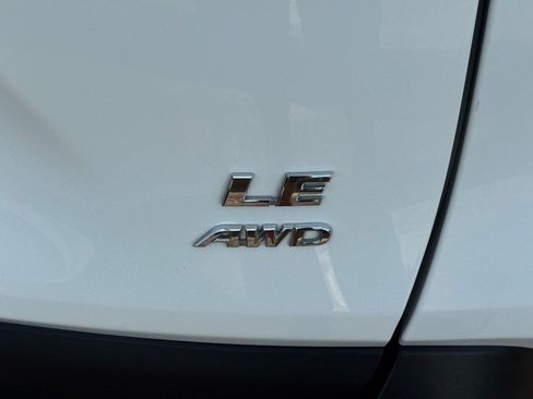 Certified 2025 Toyota RAV4 LE AWD/4WD image 6
