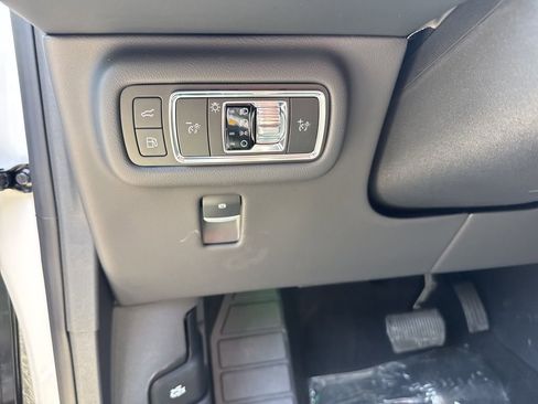 New 2026 Lincoln Nautilus Reserve w/ Jet Appearance Package AWD/4WD image 11