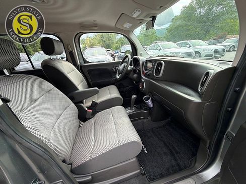 Used 2010 Nissan Cube 1.8 S Krom Edition w/ Interior Designer Pkg FWD image 16