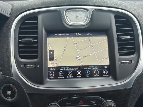 Used 2020 Chrysler 300 Limited image 29