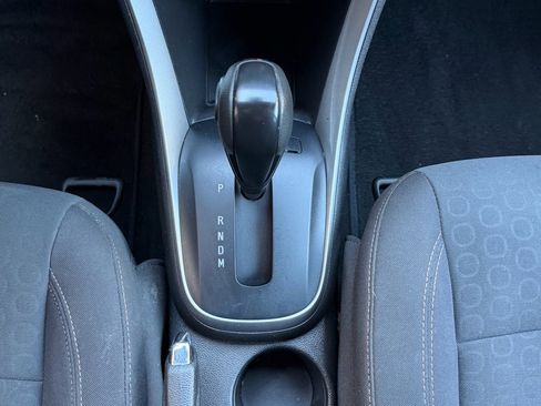 Used 2022 Chevrolet Trax LS w/ Tint and Cruise Package image 25