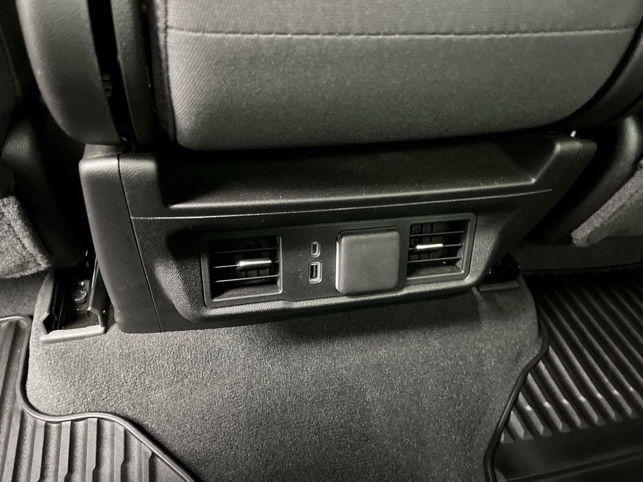 Used 2026 GMC Sierra 1500 Elevation AWD/4WD image 13