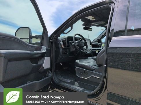 New 2026 Ford F250 Platinum w/ Tremor Off-Road Package AWD/4WD image 9