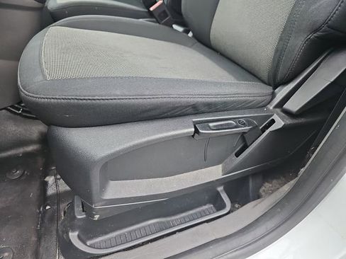 Used 2020 Ford Transit Connect XL image 12