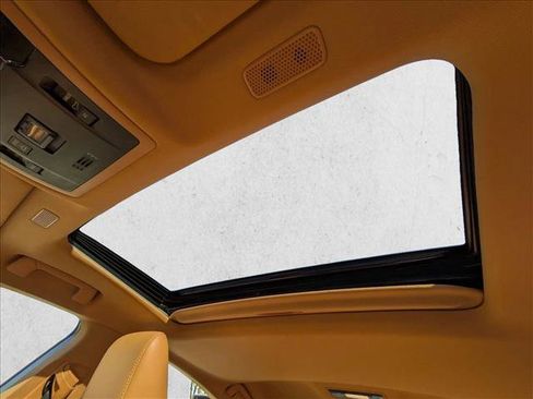 Used 2024 Lexus ES 350 w/ Premium Package image 13