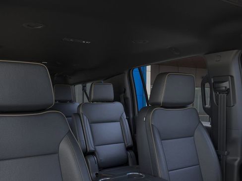 New 2025 Chevrolet Suburban Premier image 48