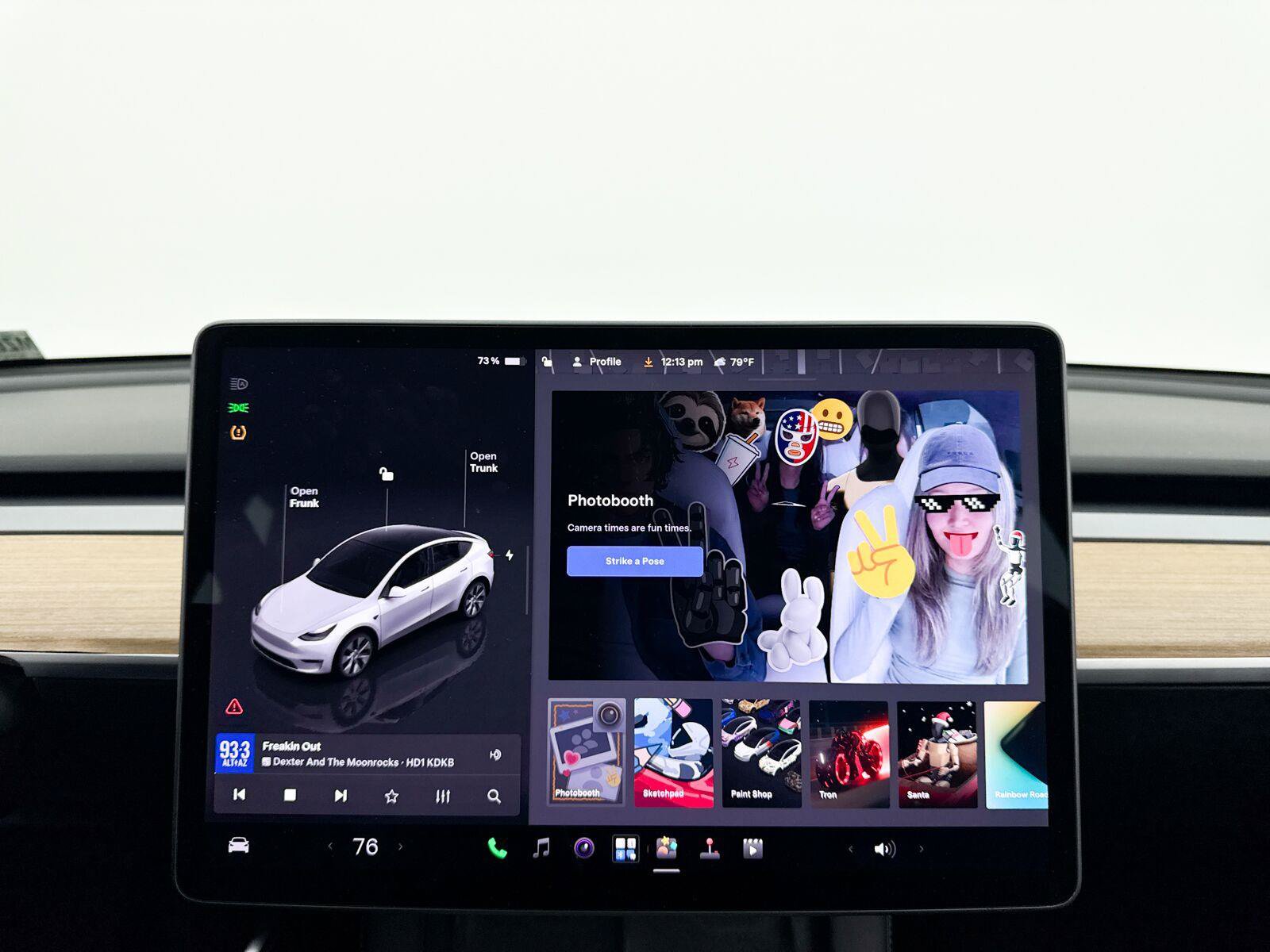 Used 2022 Tesla Model Y Long Range AWD/4WD image 28