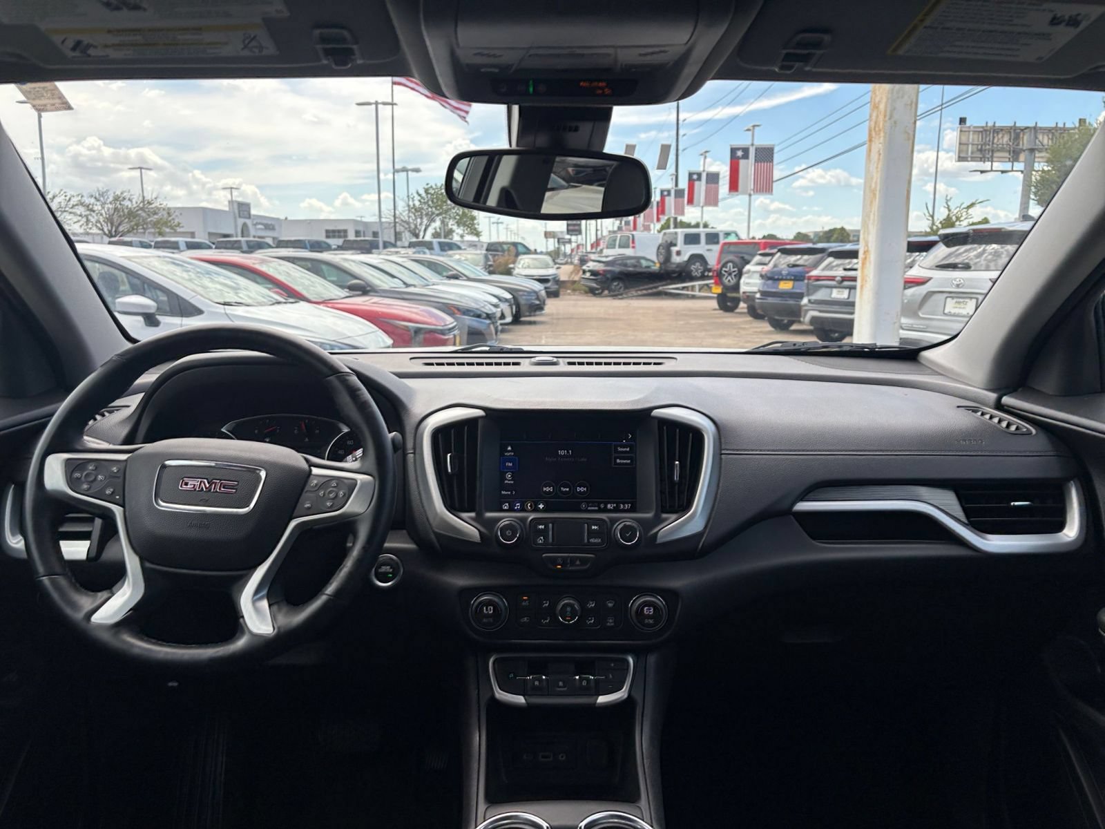 Used 2024 GMC Terrain SLT AWD/4WD image 33