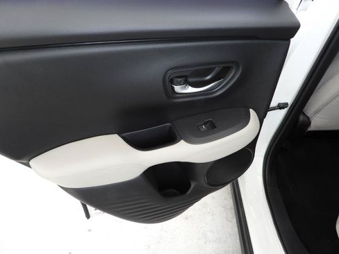 Used 2024 Honda HR-V LX image 40