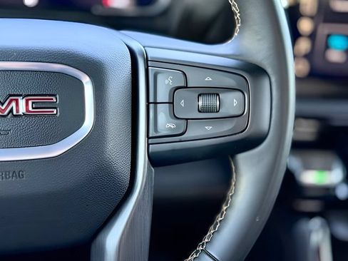 Used 2025 GMC Sierra 2500 AT4 w/ AT4 Premium Plus Package AWD/4WD image 37