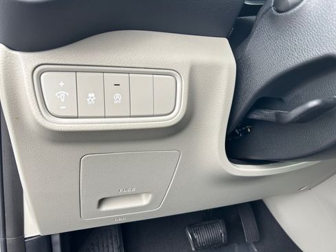 Used 2025 Kia Soul S FWD image 21